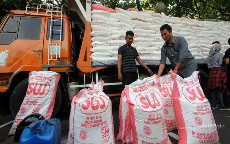 Tren Pasar Harga Gula Tinggi PT RNI Baru Bisa Distribusi di Pertengahan Bulan Mei 2020. (Detik)
