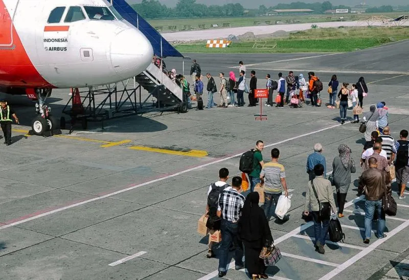 Antrian Penumpang Pesawat (Tirto)