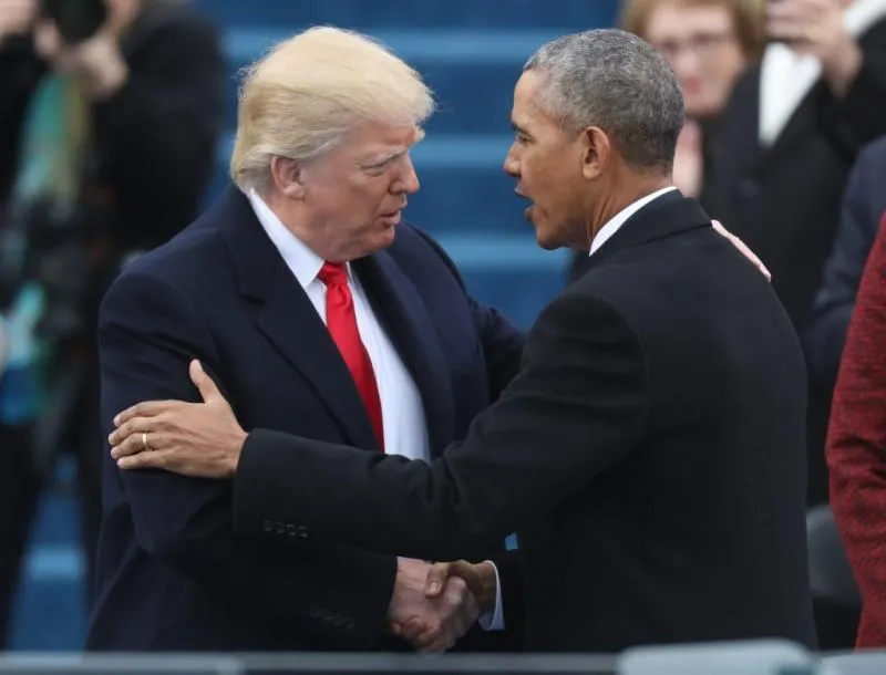 Presiden AS Donald Trump dan Obama (pbs)