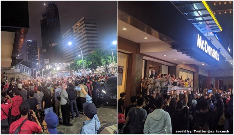 Miris, Kerumunan Orang di McD Sarinah saat PSBB Kenapa Tak Dibubarkan?. (Boombastis.com)