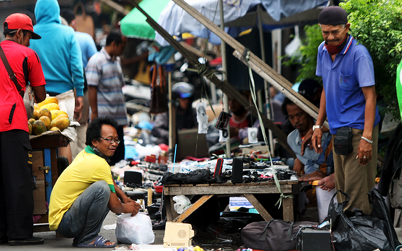 Tidak Ada Psbb Di Jembatan Item