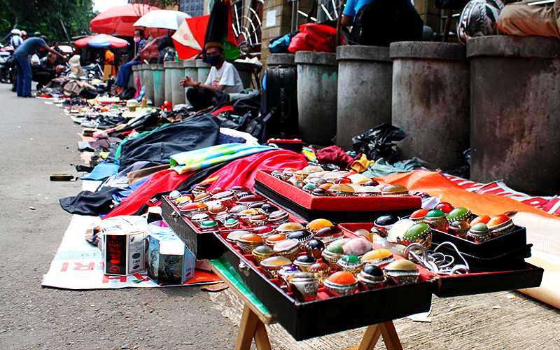 Tidak Ada Psbb Di Jembatan Item