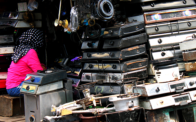 Tidak Ada Psbb Di Jembatan Item