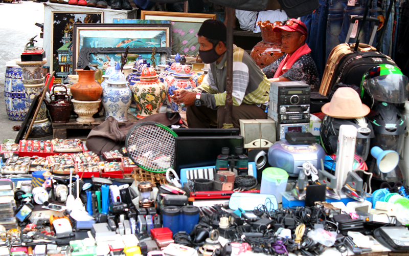 Tidak Ada Psbb Di Jembatan Item