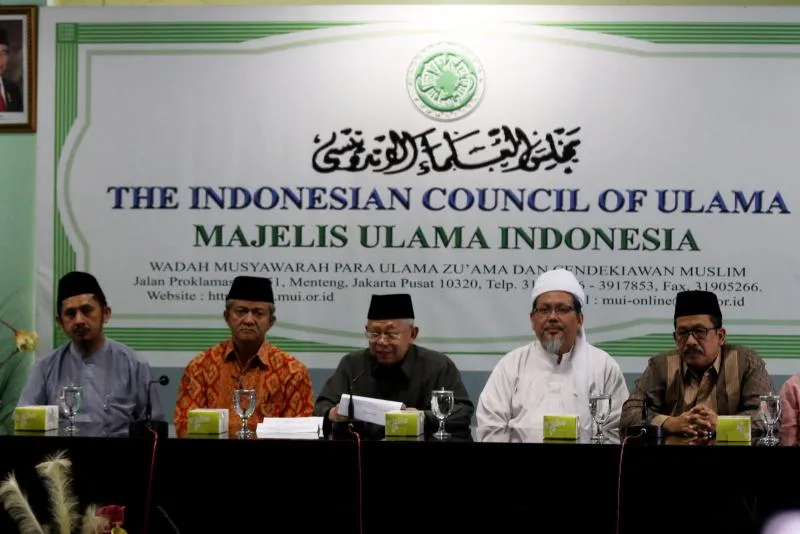 MUI kaget dengan pelaku pengunggah kolase foto Ma`ruf Amin dengan kakek Sugiono adalah Ketua MUI Kecamatan Tanjungbalai   (rakyatberita)