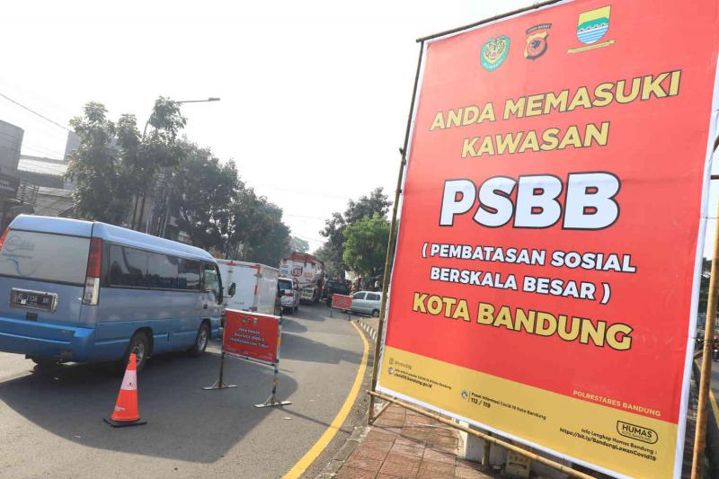 Ilustrasi PSBB di Kota Bandung (Foto:Ayobandung.com/Irfan Al-Faritsi)