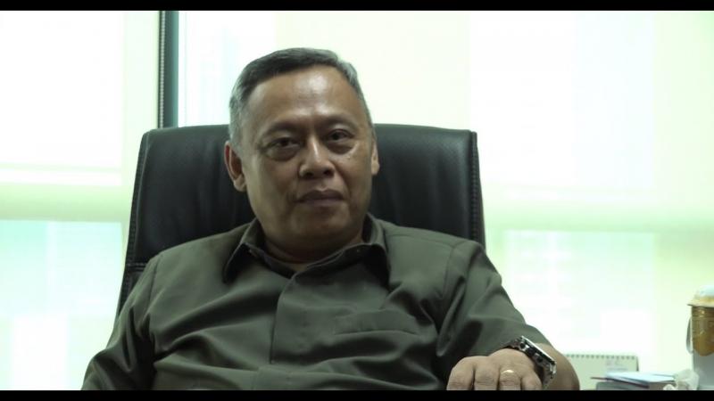 Pengamat Intelijen Suhendra hadikuntono usulkan presiden 3 periode (YouTube)