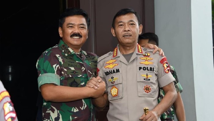 Foto: Kapolri Jenderal Idham Azis dan Panglima TNI Marsekal Hadi Tjahjanto (Dok. Mabes TNI)