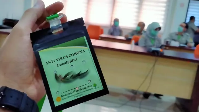 Kalung antivirus corona (detikcom)
