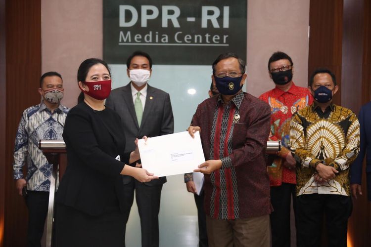 Ketua DPR Puan Maharani terima dokumen Konsep RUU BPIP dari Pemerintah (kompas)