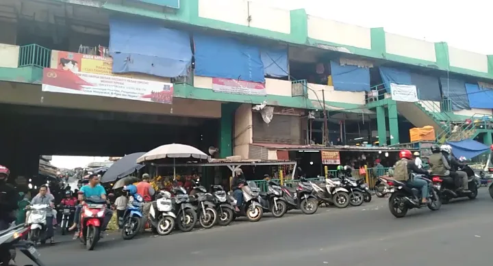 Pasar Ciputat, Tangerang Selatan (Foto:Ricardo Ronald)
