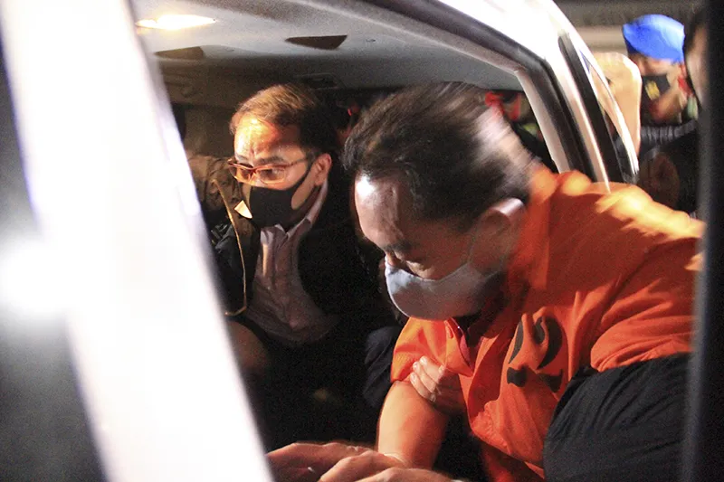 Buronan kakap Joko Soegiarto Tjandra alias Djoko Tjandra tiba di Bandara Halim Perdanakusuma, Jakarta Timur, Kamis (30/07) pukul 22.39 WIB. Ulin Nuha/law-justice.co