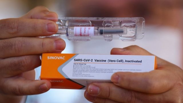 Peneliti China ungkap kelemahan vaksin Sinovac seelah 6 bulan disuntik (BBC).