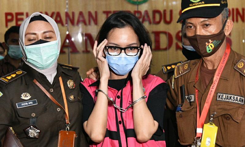 Terdakwa Jaksa Pinangki Sirna Malasari diborgol (mediaindonesia)