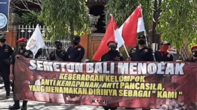 Aksi Tolak Deklarasi KAMI di Bali (suara.com)