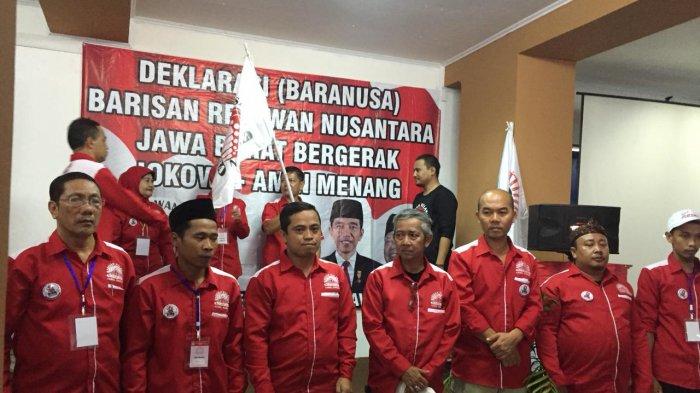 Relawan Jokowi, Baranusa tolak presiden 3 periode karena ekonomi sudah hancur dan utang banyak (Tribunnews)