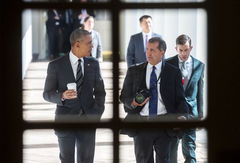 Barack Obama dan Pete Souza (Foto: Gedung Putih)