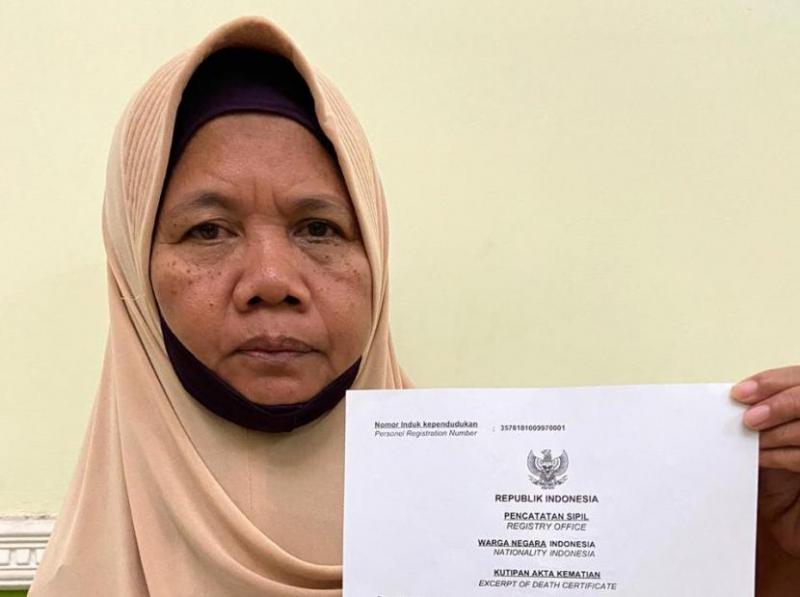 Pemkot Surabaya minta maaf karena warga hanrus urus akta kematian hingga ke kantor Kemendagri (republika)
