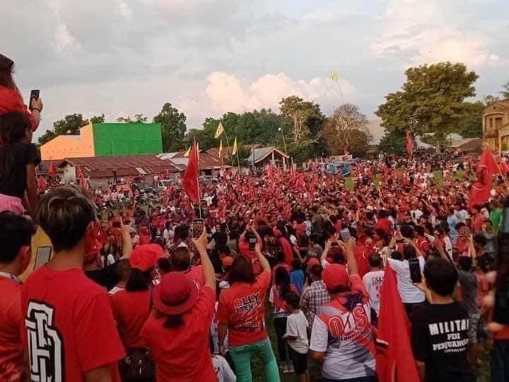 Heboh Kerumunan Acara Cagub PDIP Sulut, Netizen: Yang Ini Mah Bebas! (facebook PDI Perjuangan).