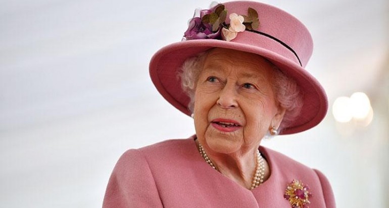 Ratu Elizabeth II (Popbela)
