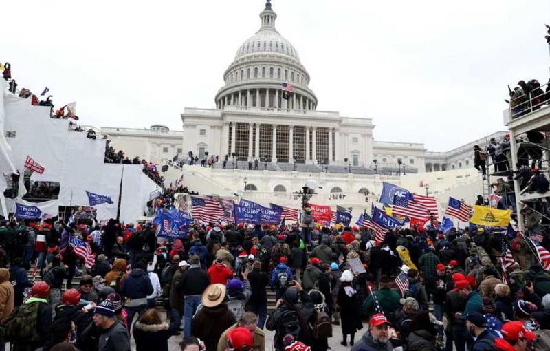 Eks Menhan AS Sebut Trump yang Gerakkan Massa Geruduk Capitol Hill. (Beritasatu).