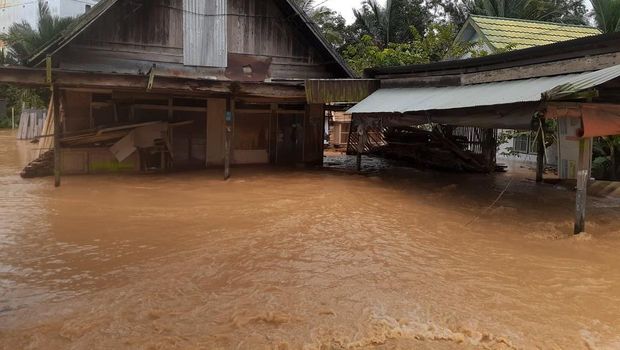 Banjir Bandang di Kalsel (Detik)