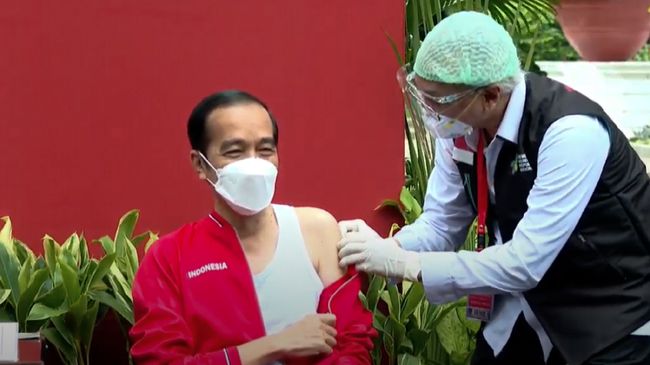 Jokowi di vaksin tahap 2 (Detik)