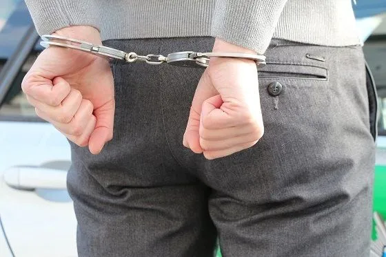 Ilustrasi Ditangkap Polisi (IDNNews)