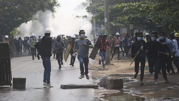 Saat Aksi Massa Lawan Junta Militer di Myanmar (AFP)