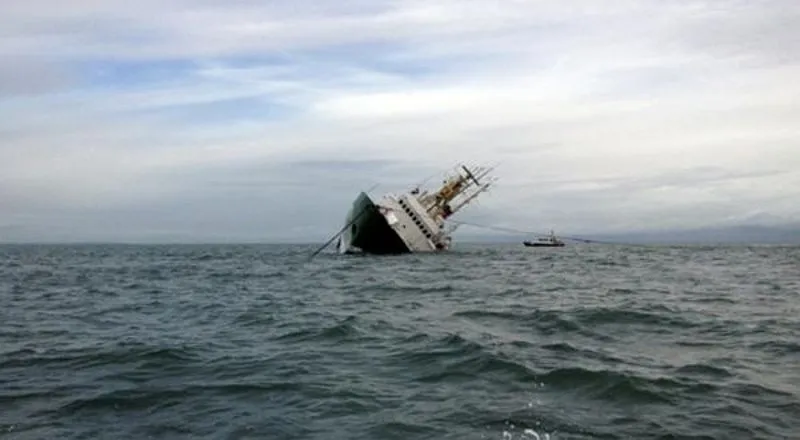 Kapal tenggelam di Teluk Jakarta, Tanjung Priok, Jakarta Utara (Okezone)
