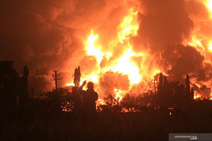 Kebakaran di Kilang Pertamina Balongan, Indramayu, Jawa Barat (Antara)