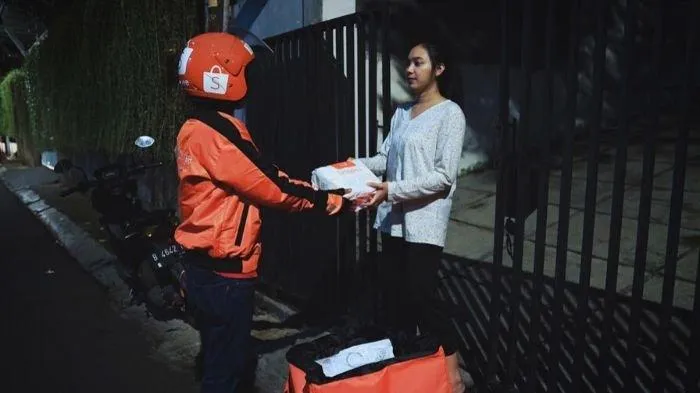 Kurir Shopee express mogok kerja karena upah murah (Tribunnews)
