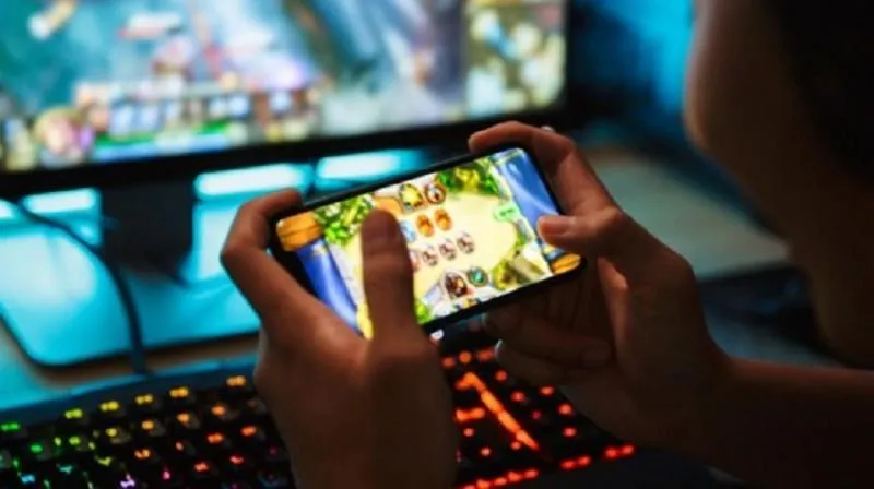 Ilustrasi Game Online. (Suara).
