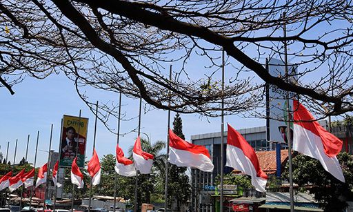 TNI AL kibarkan bendera setengah tiang selama sepekan (Indozone)