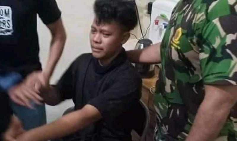 Astaga! Pria Ini Mau Tiduri Istri Kru Nanggala 402, Nangis Dicokok TNI. (akun Instagram @ndorobeii).