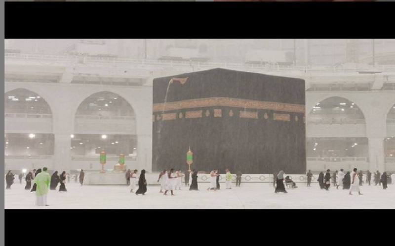 Fenomena Hujan es di Masjidil Haram (Ist)