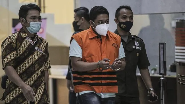 KPK cecar pengacara Maskur soal kerja sama dengan Penyidik Stepanus Robin Pattuju terkait kasus suap (CNN)
