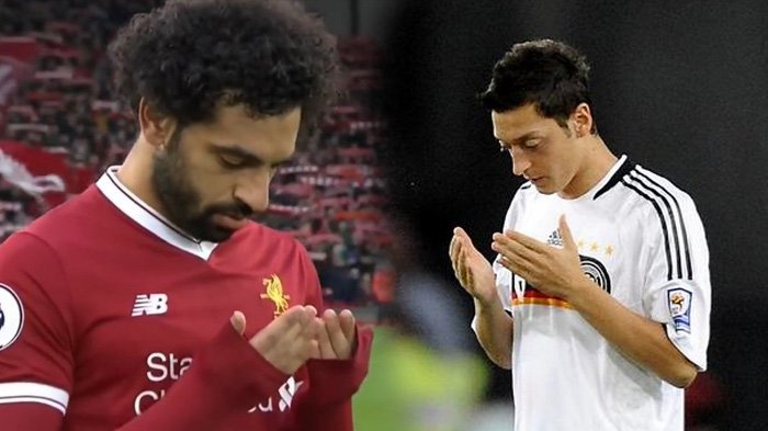 Dua pesebakbola muslim Mesut Ozil dan Mohamed Salah sampaikan pesan menyentuh soal kejadian di Palestina (TTribunnews)
