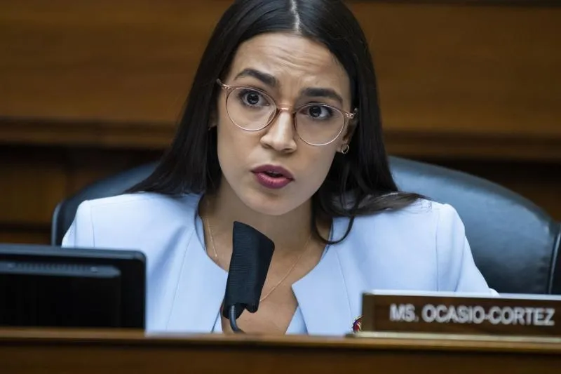 Politikus AS Alexandria Ocasio Cortez lawan Joe Biden dan dukung Palestina (bostonglobe)