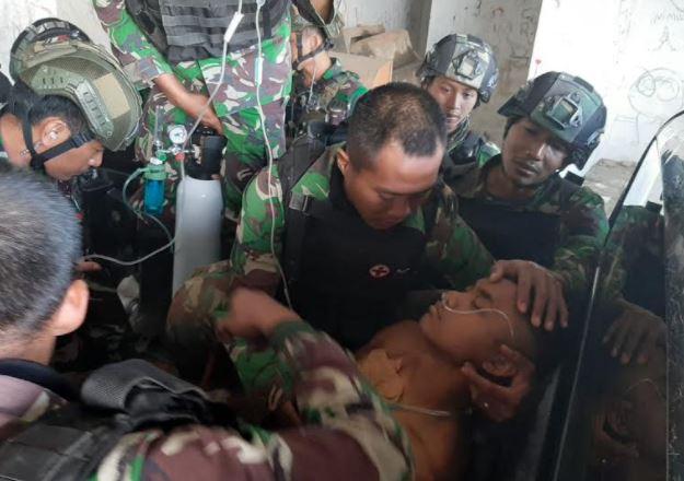 TNI jelaskan kronologi gugurnya 2 prajurit TNI usai dianiaya 20 orang anggota KKB (Inews)