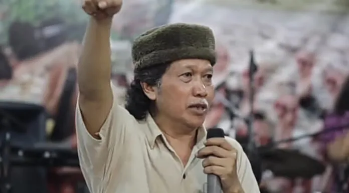 Emha Ainun Nadjib Alias Cak Nun (Foto : Istimewa)
