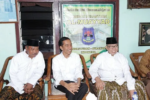Jokowi saat berkunjung ke Pondok Pesantren (Ponpes) Al Qur`anniy Az-Zayadiy (Berita Jateng)