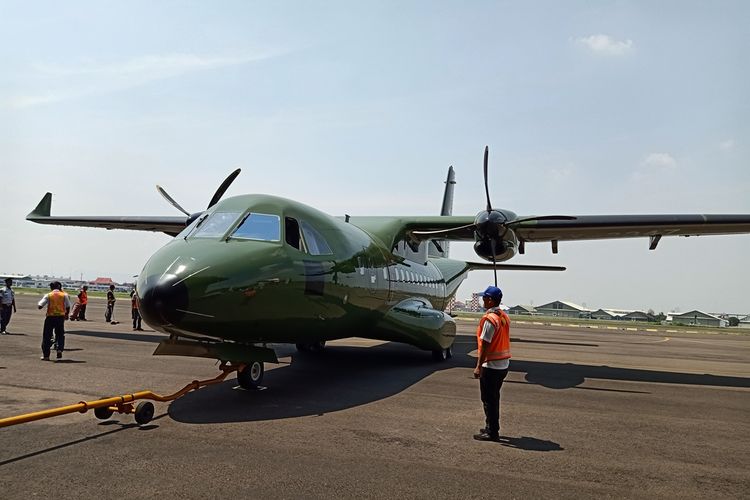 Pesawat CN-235 buatan Indonesia jadi rebutan Internasional (kompas)