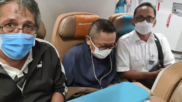 Tim Kejagung Berhasil membawa Buronan Korupsi Ilegal Loging Adelin Lis dengan pesawat Garuda tiba di Bandara Soetta (Ist)