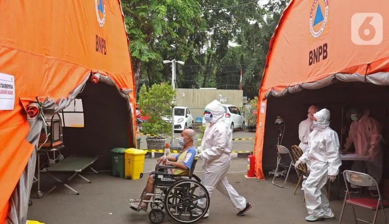 Dinkes DKI Perintahkan RS di Jakarta untuk Dirikan Tenda Darurat Covid. (Liputan6).
