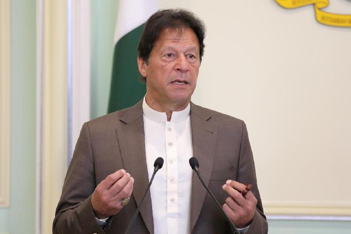 Perdana Menteri Pakistan Imran Khan salahkan pakaian wanita atas kasus kekerasan seksual (tempo)