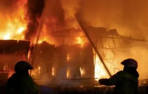 Total 28 Gudang Terbakar di Kosambi Tangerang, 10 Jam Baru Bisa Padam