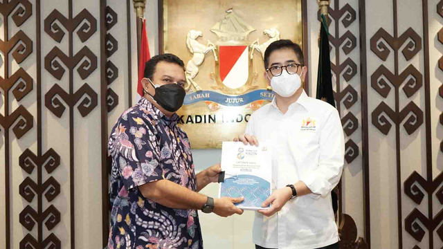Ketua Umum KADIN Indonesia, Arsjad Rajid dalam acara penandatanganan laporan musyawarah nasional di Menara KADIN. (Ist)