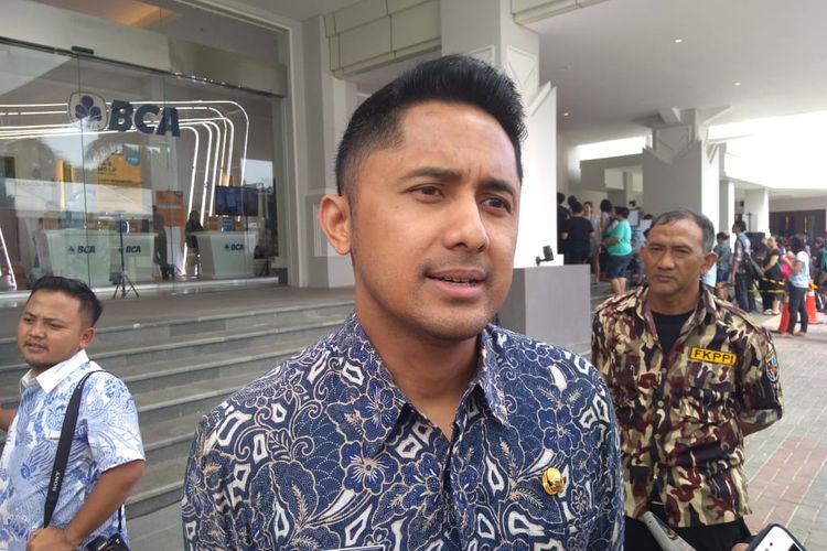 Kasus Korupsi Bupati Bandung Barat, KPK Periksa Hengky Kurniawan. (Kompas).