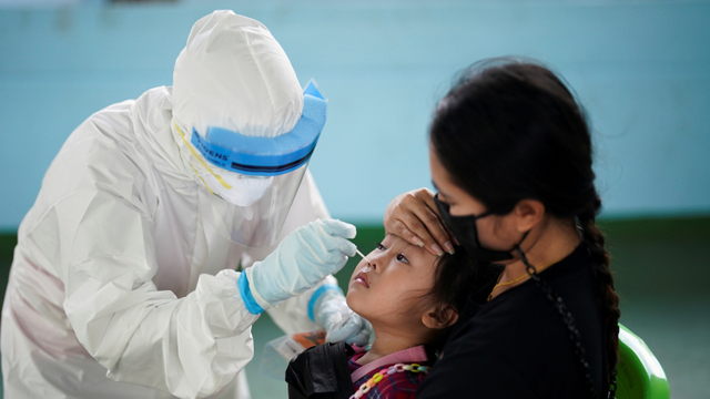 Vaksinasi di Thailand (Reuters)